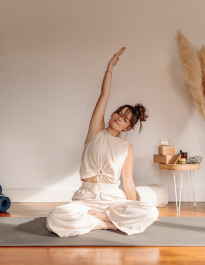manon varcin yoga